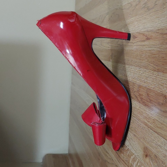 Paris Hilton 🥳 HOST PICK🥳 Vintage Red Bow Open Toe Heels 6 - Picture 7 of 16